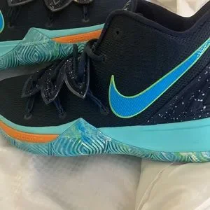 Nike | Shoes | New Kyrie 5 Ufo Size 15 | Poshmark display picture 3